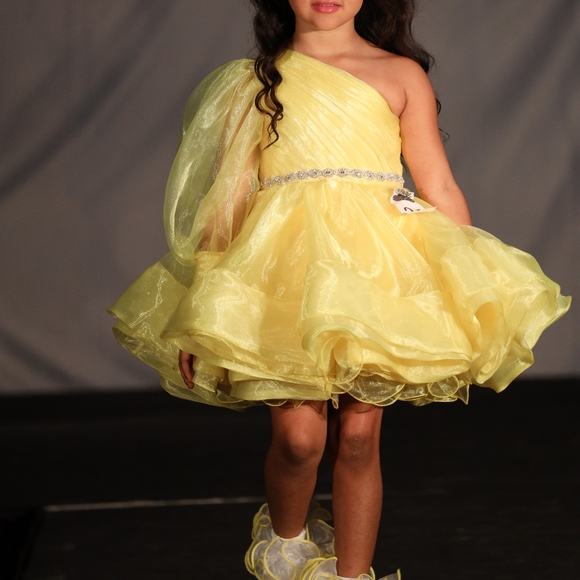 Yellow one shoulder dress custum made